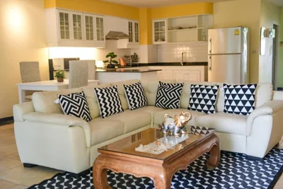 Shimmer Three-Bedroom Villa with large garden and two swimming pools – Foto 7