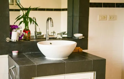 Shimmer Three-Bedroom Villa with large garden and two swimming pools – Foto 16